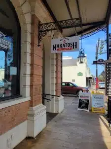 Nakatosh Deli